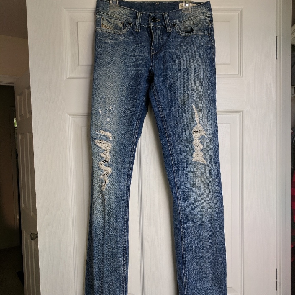 Jeans sz 25 straight slim ripped Diesel